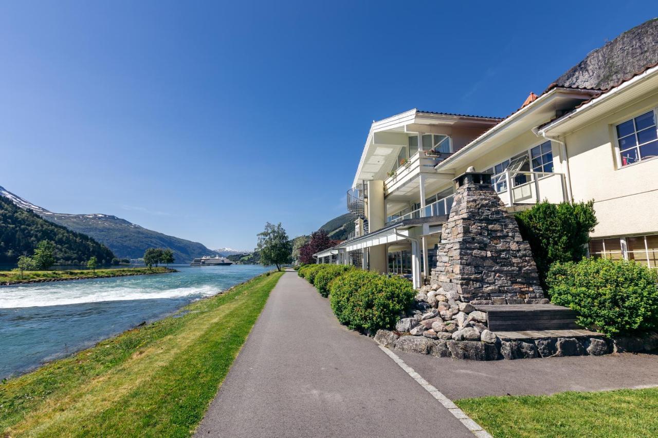Hotel Loenfjord Loen Εξωτερικό φωτογραφία