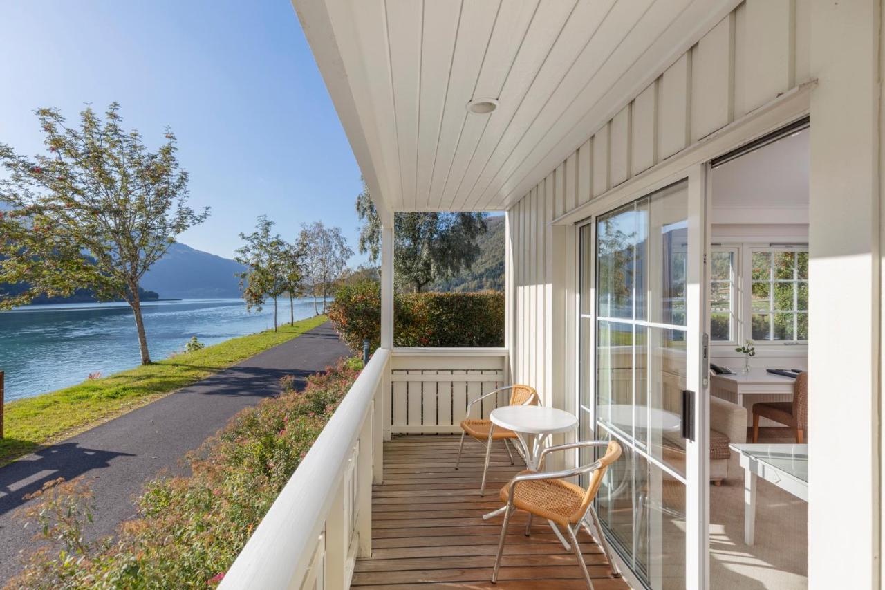 Hotel Loenfjord Loen Εξωτερικό φωτογραφία