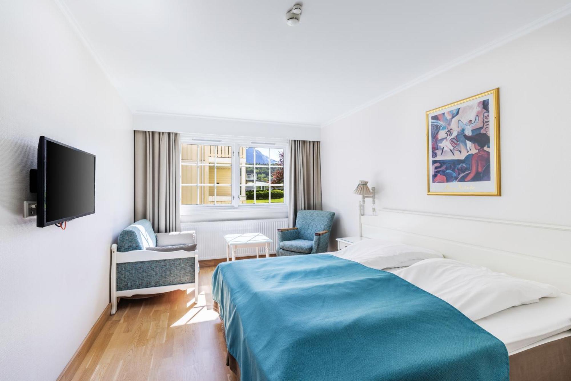 Hotel Loenfjord Loen Εξωτερικό φωτογραφία